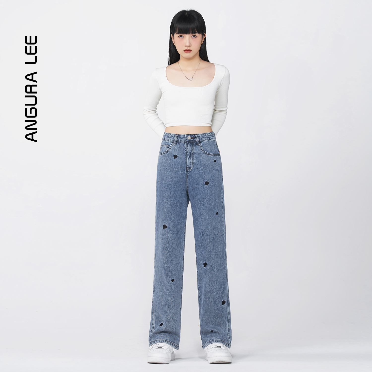 春夏新款經(jīng)典水洗中藍(lán)愛(ài)心女裝直筒褲